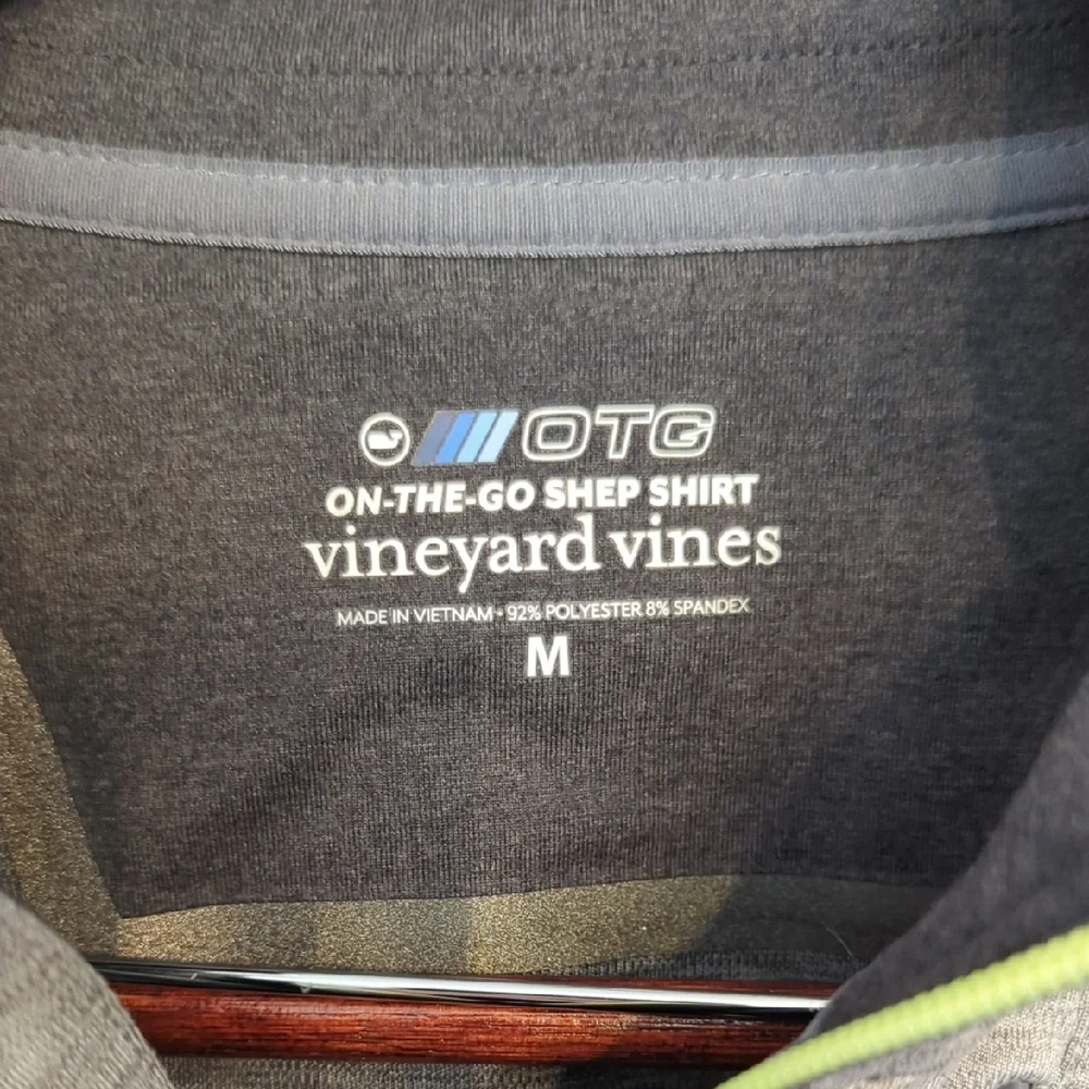 Vineyard Vines Men's Gray Heather Quarter-Zip Pullover OTG Shep Shirt - Picture 2 of 8